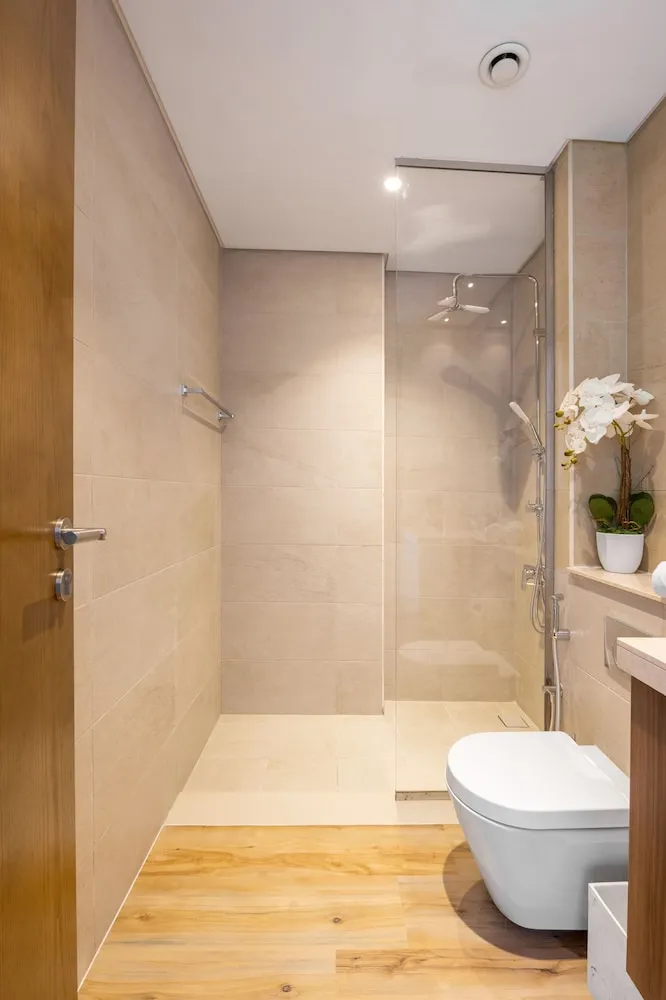 Ultra Deluxe Palm 2BR Apartment