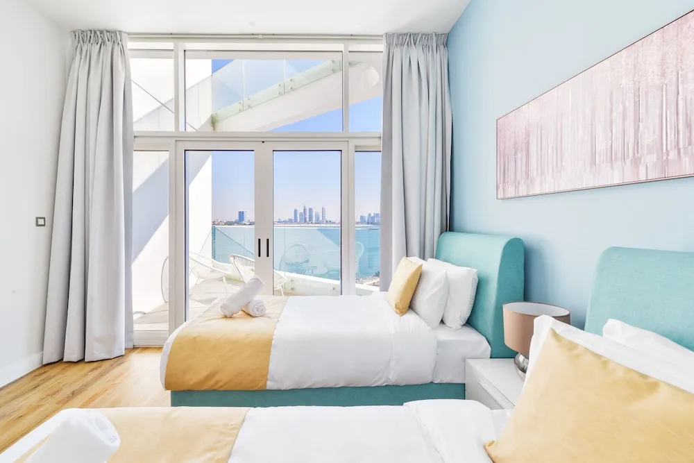 Ultra Deluxe Palm 2BR Apartment