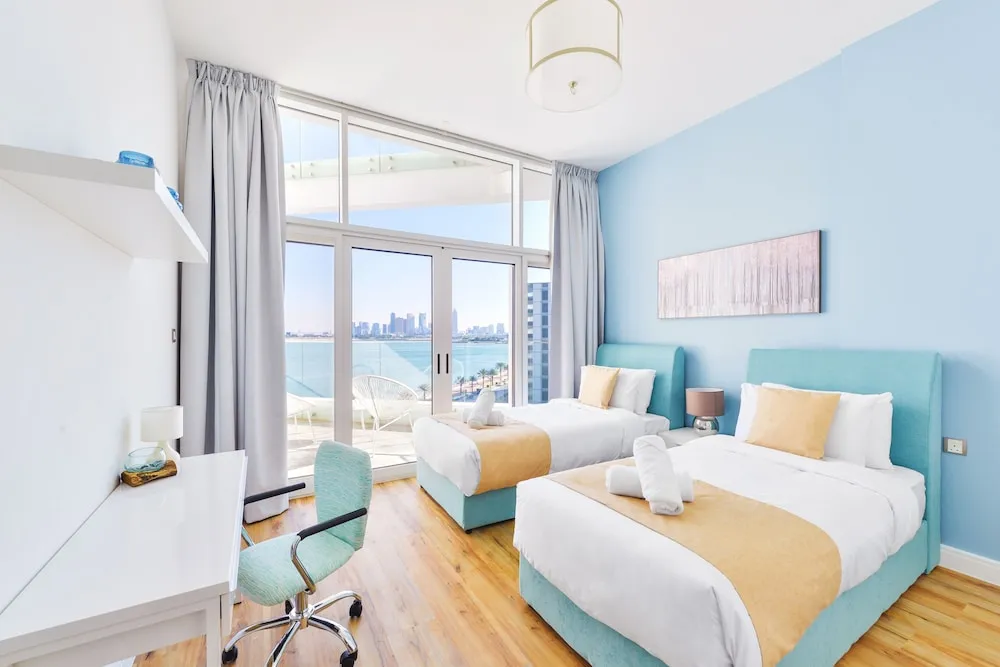 Ultra Deluxe Palm 2BR Apartment