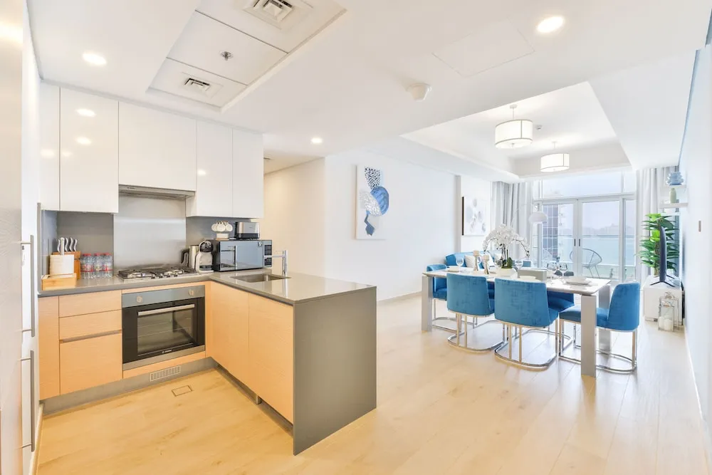 Ultra Deluxe Palm 2BR Apartment