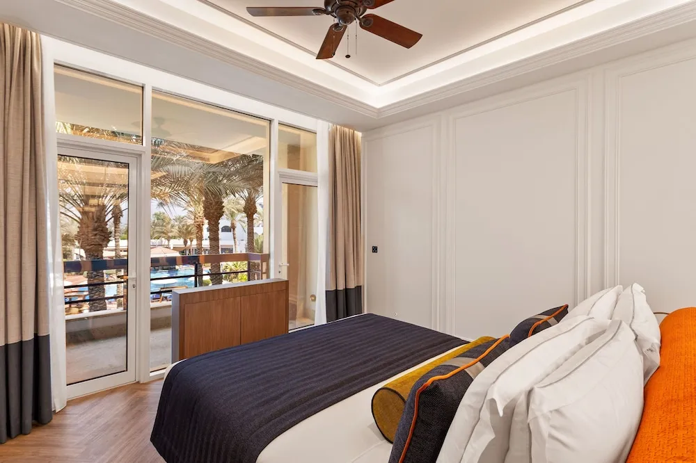 Premium Suite