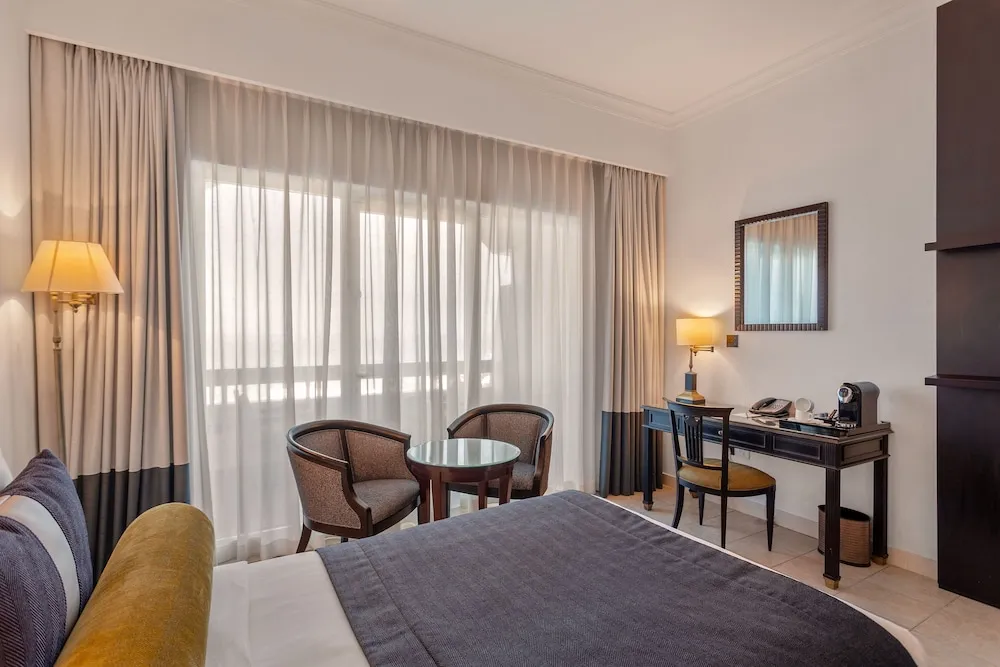 Superior Twin Room Partial sea view