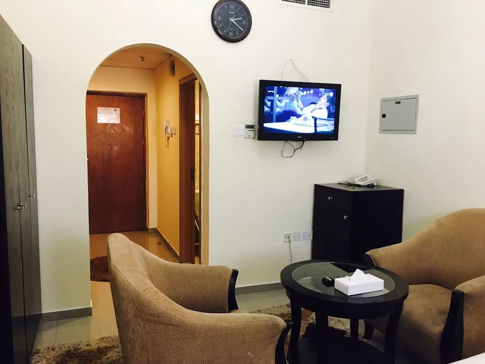 Deluxe Stüdyo, 1 Büyük (Queen) Boy Yatak, Sigara İçilebilir, Şehir Manzaralı