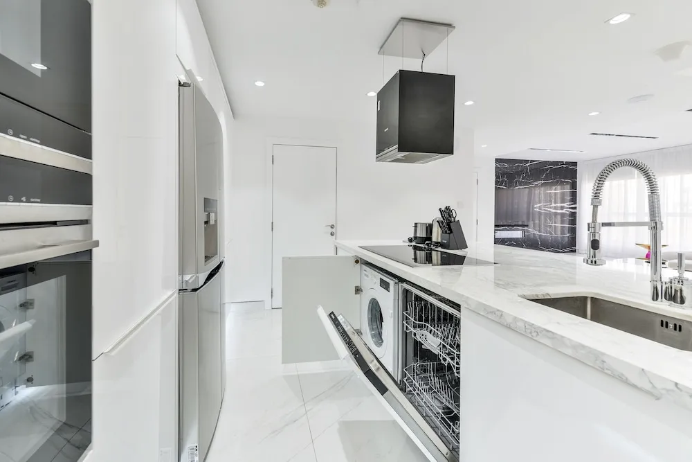 Luxury Apart Daire, 3 Yatak Odası, Balkon, Marina Manzaralı