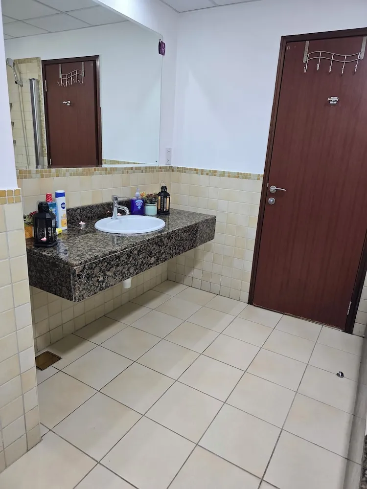 Standard Ortak Ranzalı Oda, Karma Ranzalı Oda, Balkon, Havuz Manzaralı