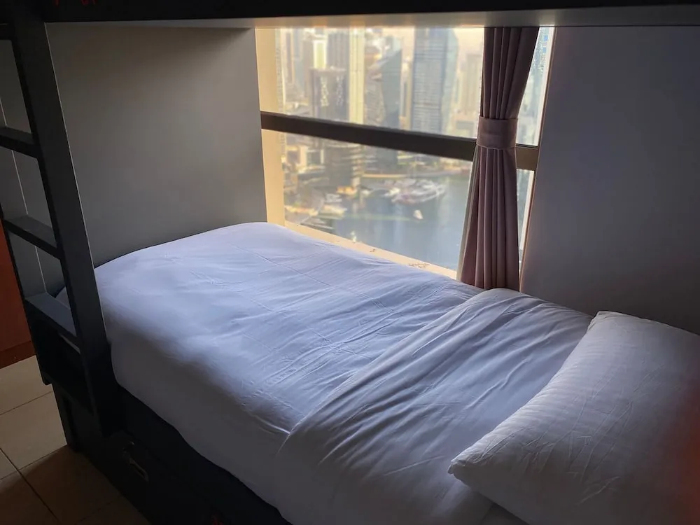 Comfort Ortak Ranzalı Oda, Sadece kadınlar için, Marina Manzaralı