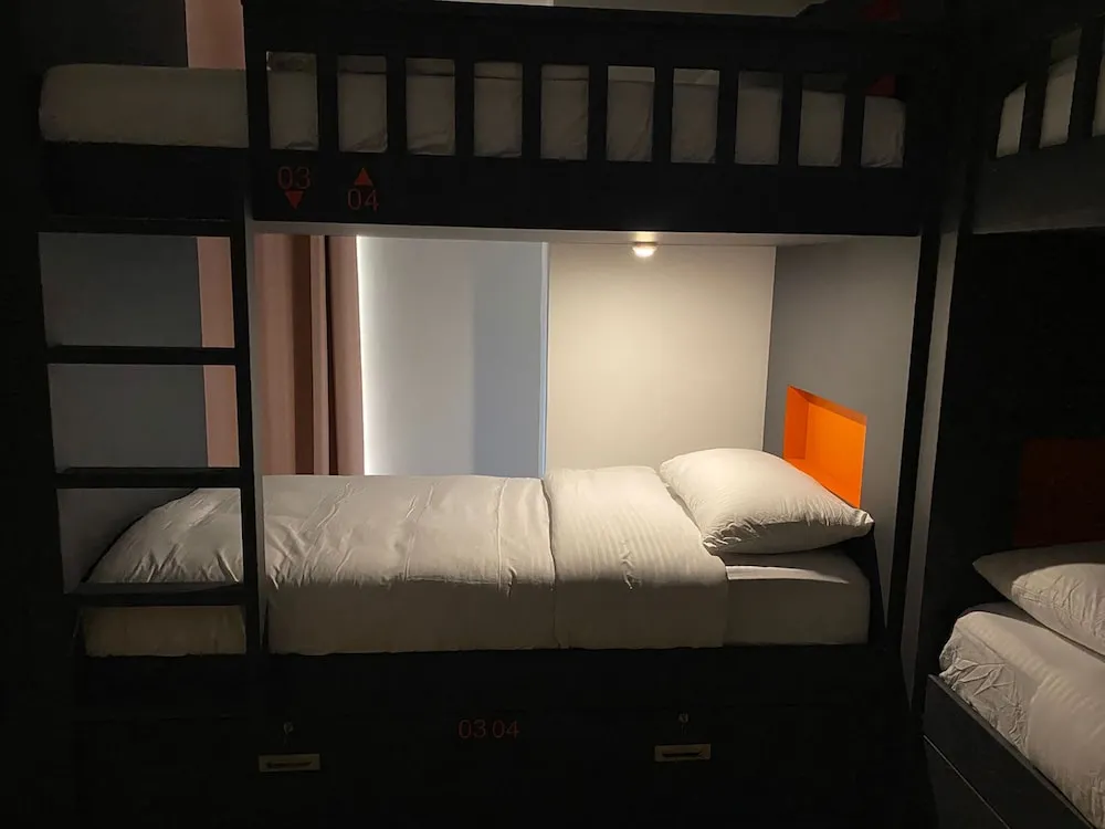 Comfort Oda, Sadece erkekler için, Deniz Manzaralı
