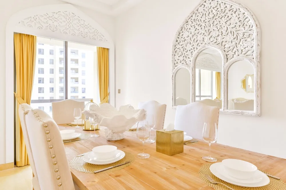 Deluxe 3BR Apartment plus maids room