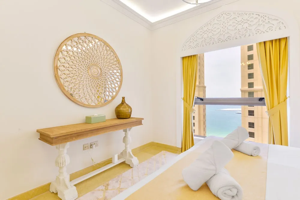 Deluxe 3BR Apartment plus maids room