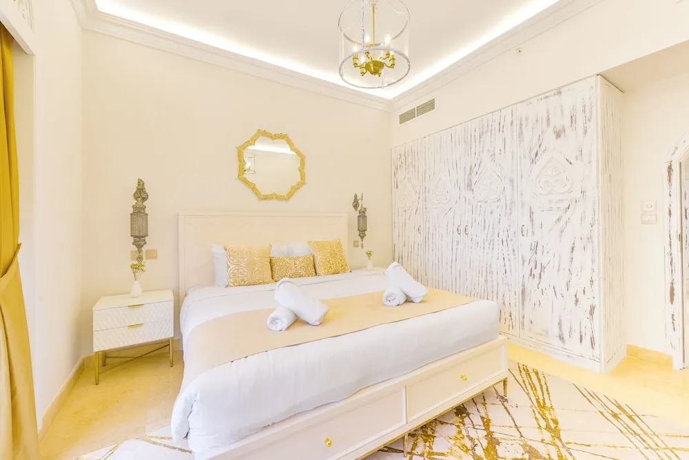 Deluxe 3BR Apartment plus maids room