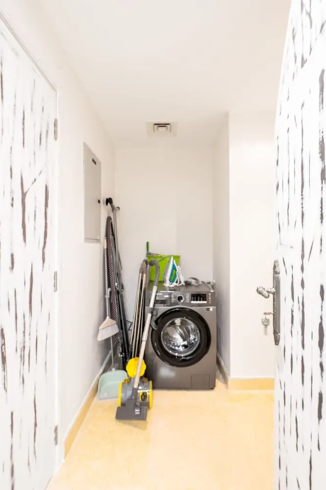 Deluxe 3BR Apartment plus maids room