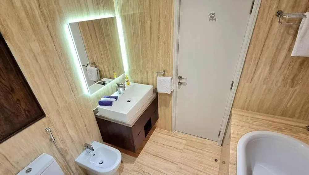 Executive Shared Dormitory (Male Only)