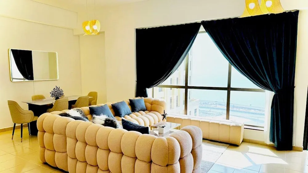 Executive Shared Dormitory (Male Only)