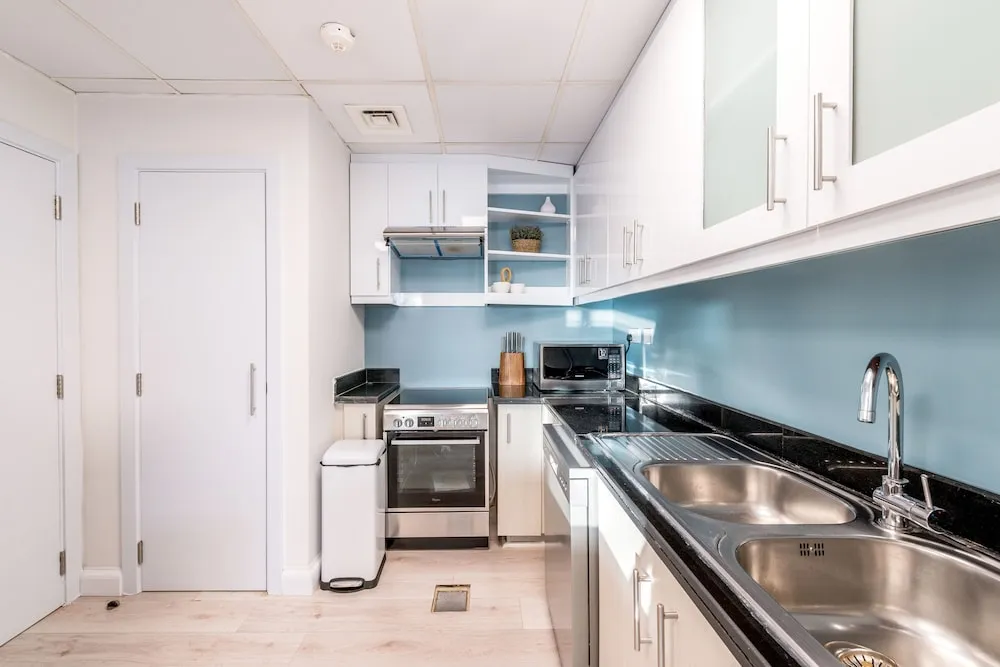 Deluxe 2BR Apartment - Marina View