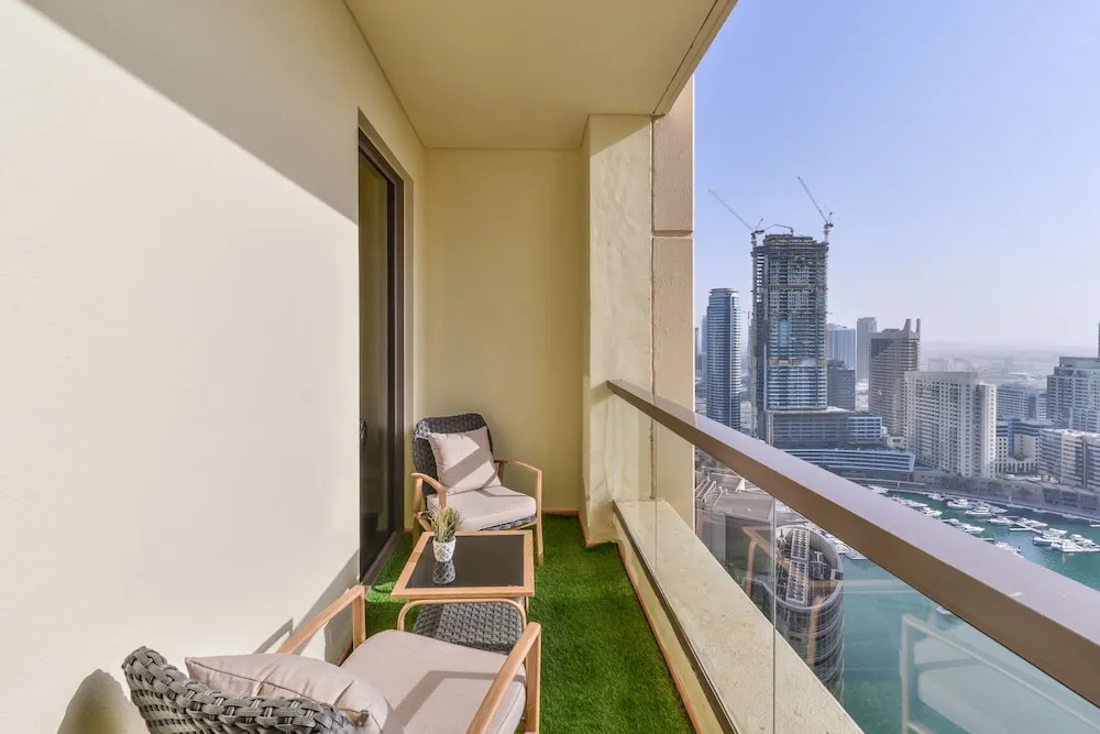 Deluxe 2BR Apartment - Marina View