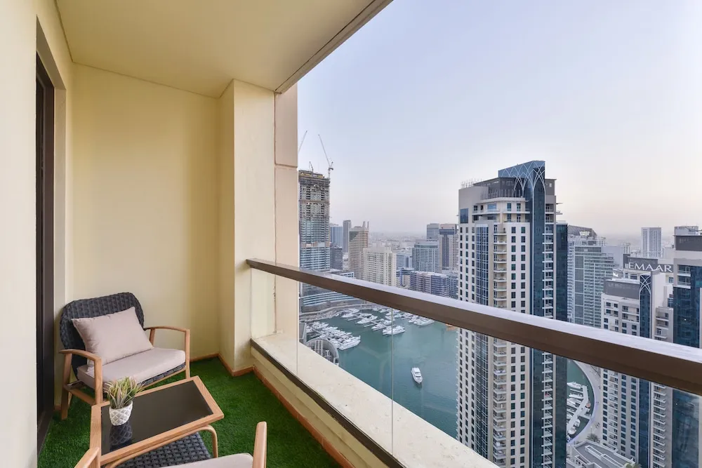 Deluxe 2BR Apartment - Marina View
