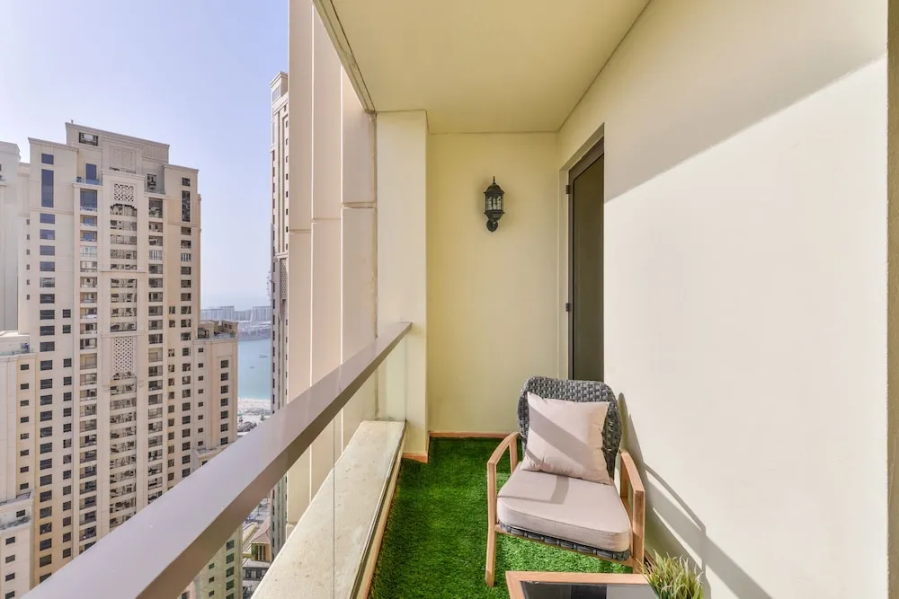 Deluxe 2BR Apartment - Marina View