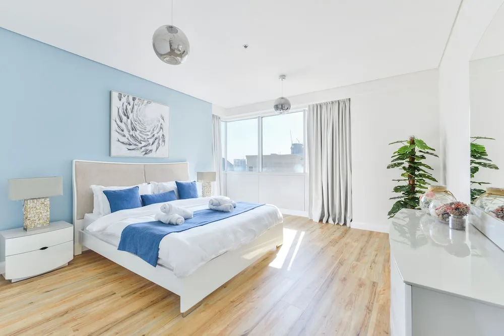 Deluxe 2BR Apartment