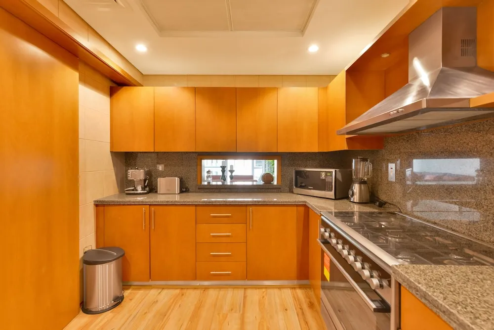 Deluxe 2BR Apartment
