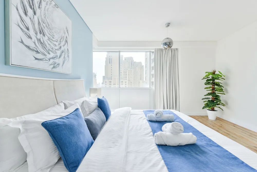 Deluxe 2BR Apartment