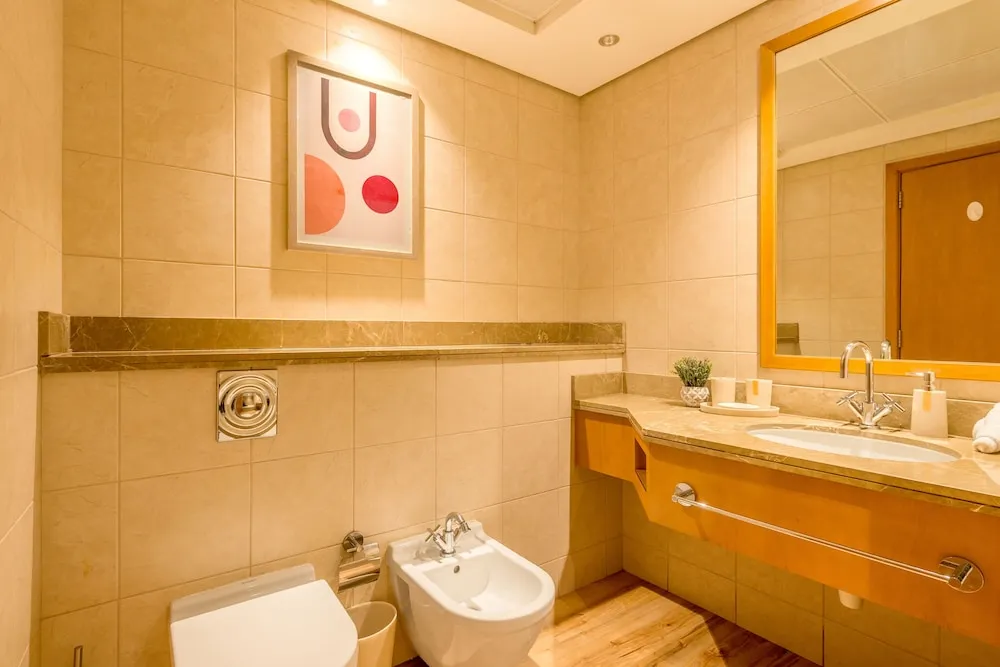 Deluxe 2BR Apartment