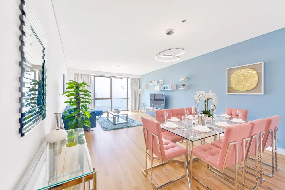 Deluxe 3BR Apartment plus maids room