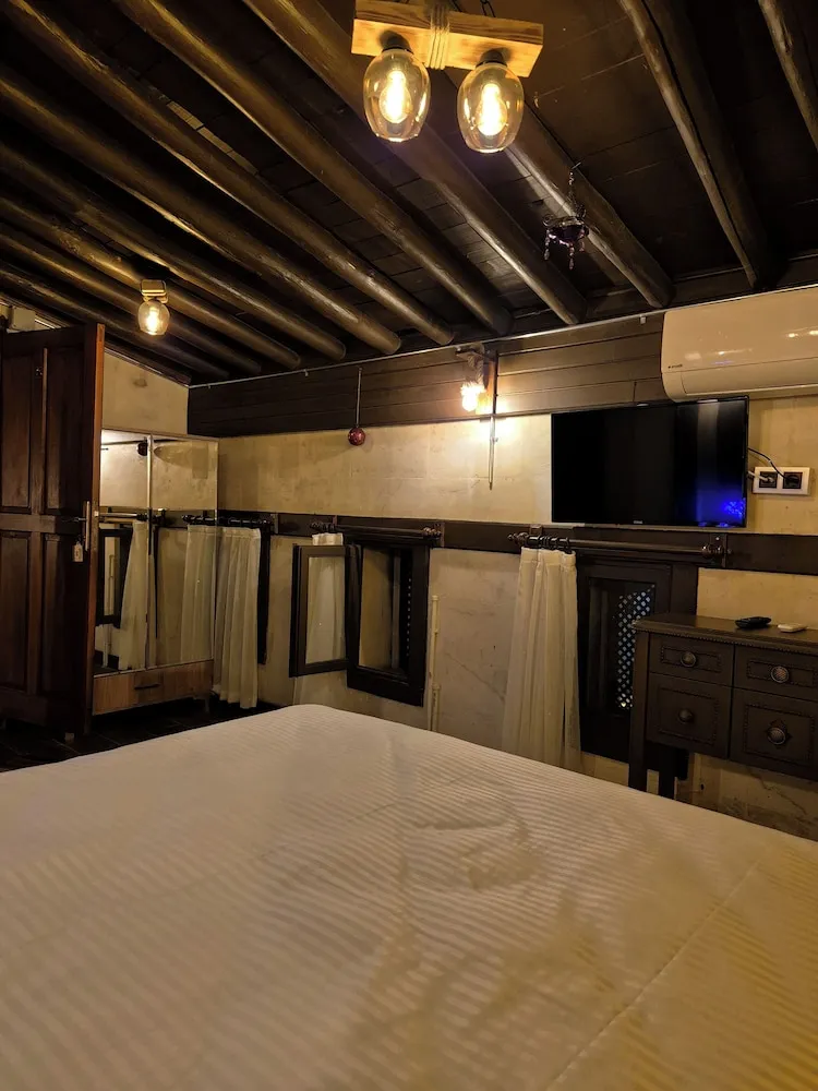 Deluxe Tek Büyük veya İki Ayrı Yataklı Oda, Şehir Manzaralı