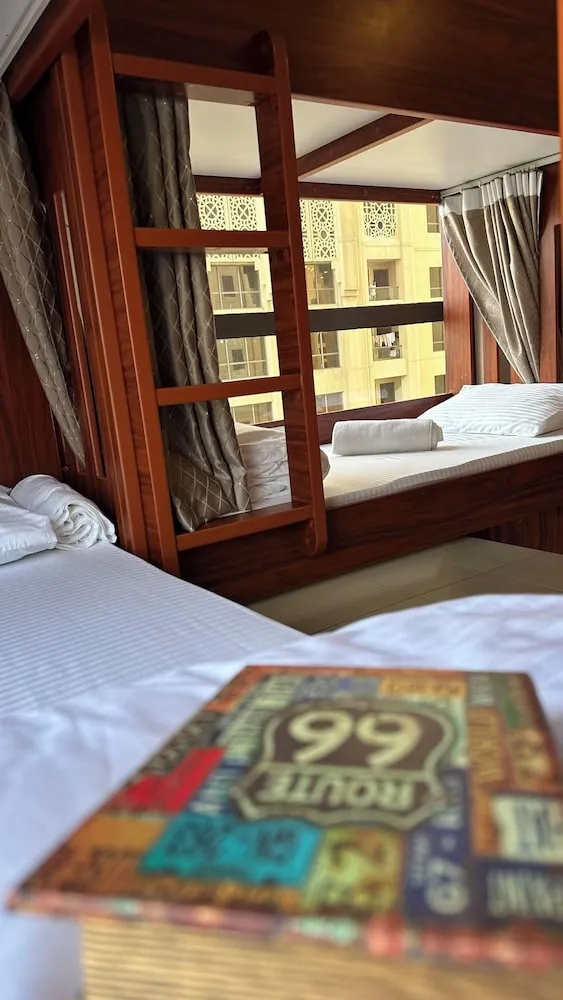 Comfort Ortak Ranzalı Oda, Şehir Manzaralı