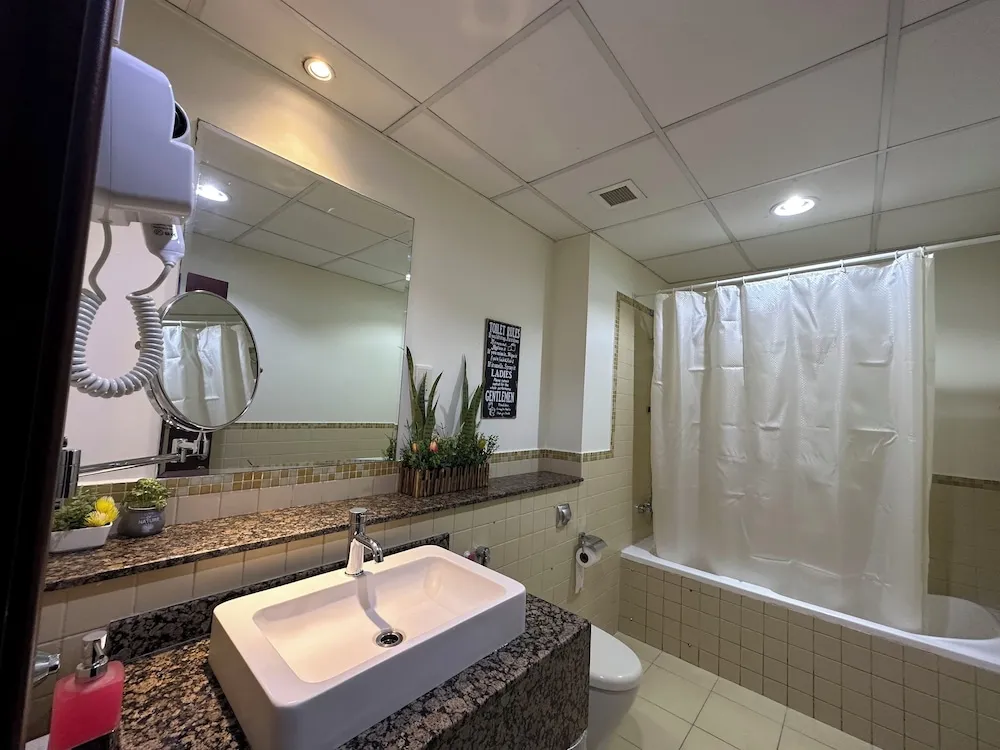 Comfort Ortak Ranzalı Oda, Şehir Manzaralı