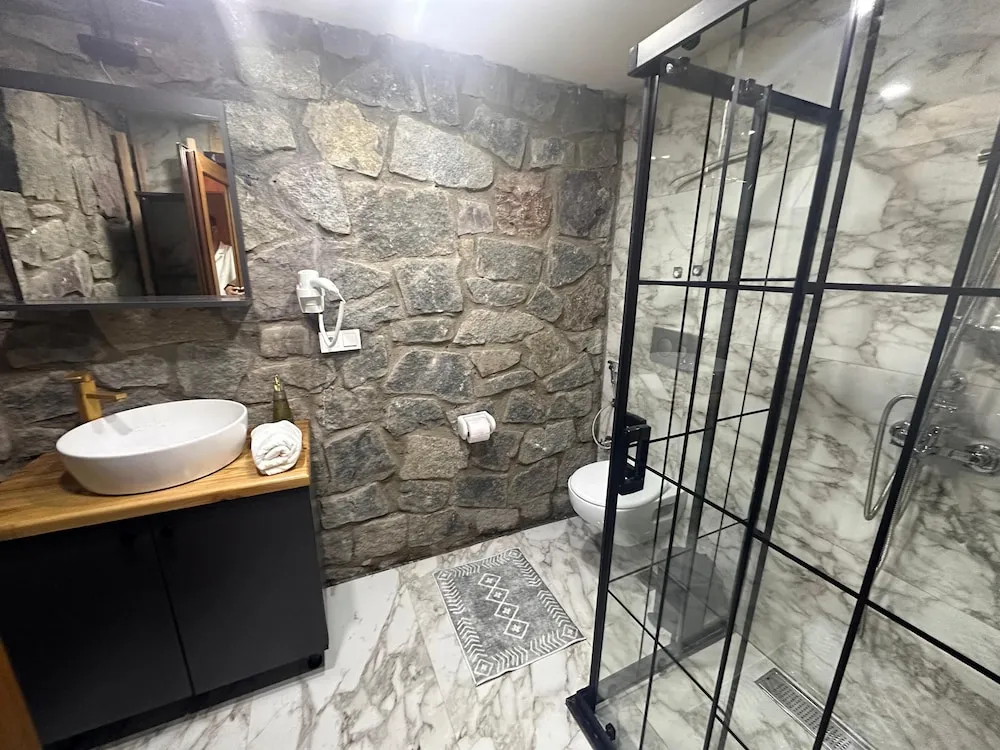 Deluxe Dört Kişilik Oda, Nehir Manzaralı