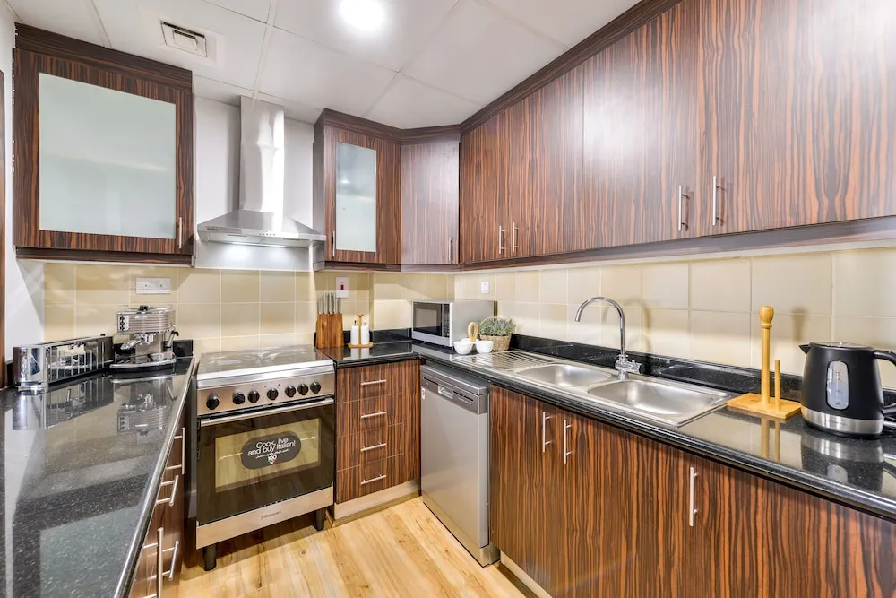 Deluxe 2BR Apartment