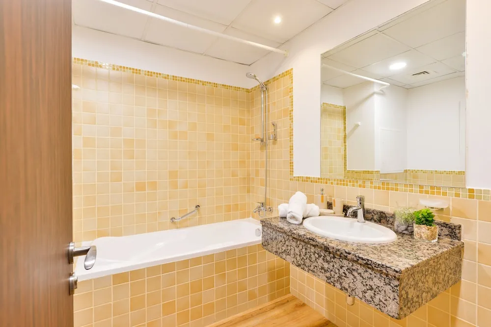 Deluxe 2BR Apartment