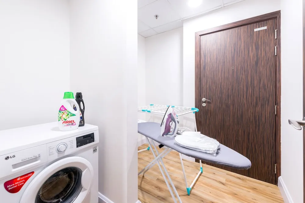 Deluxe 2BR Apartment