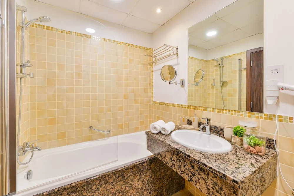 Deluxe 2BR Apartment