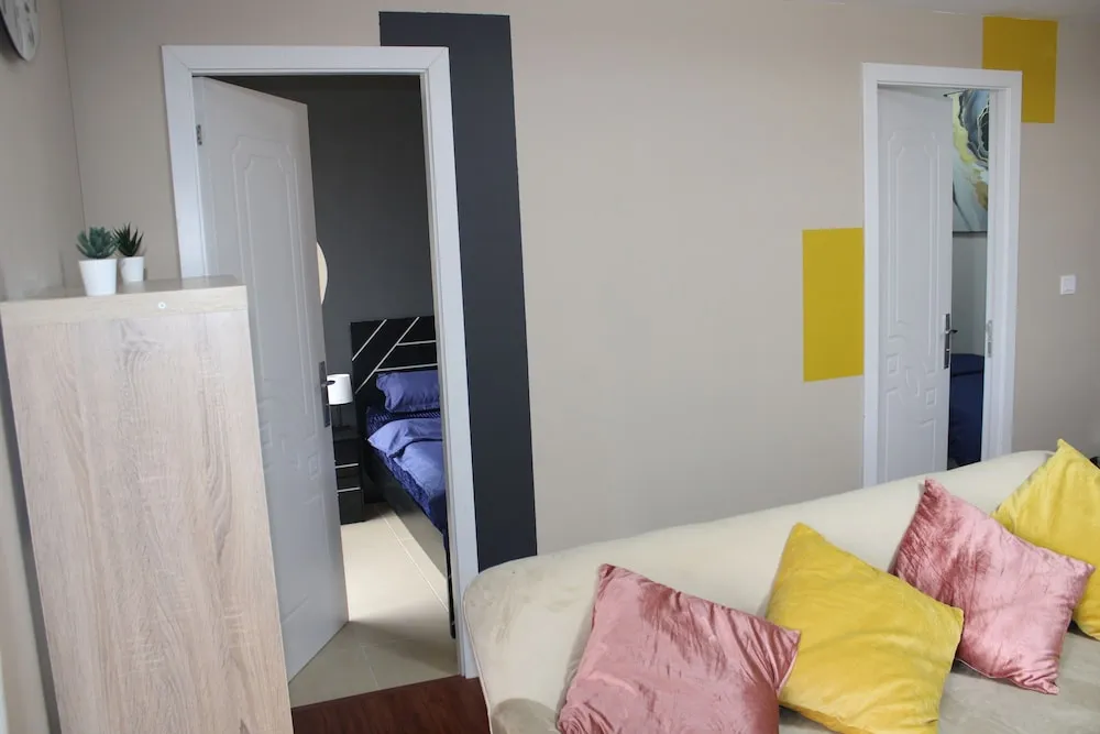 Deluxe Tek Büyük Yataklı Oda, Marina Manzaralı