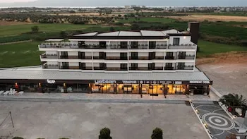 E87 Highway Otel
