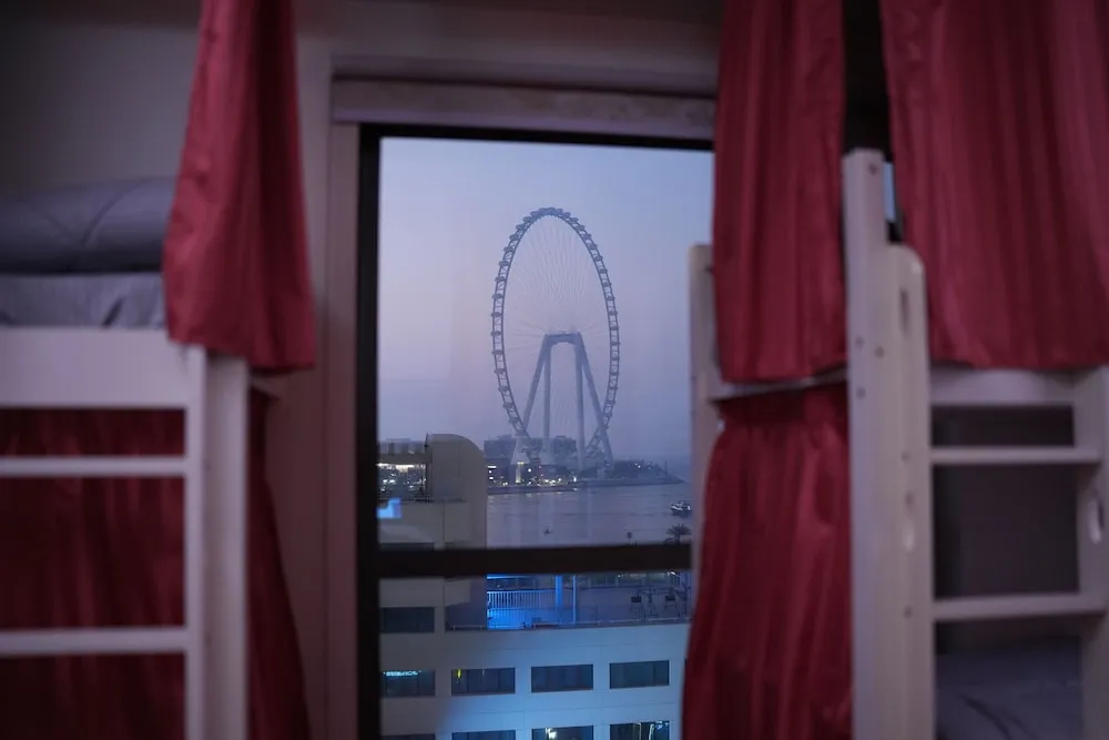 Ortak Ranzalı Oda, Sadece erkekler için, Okyanus Manzaralı