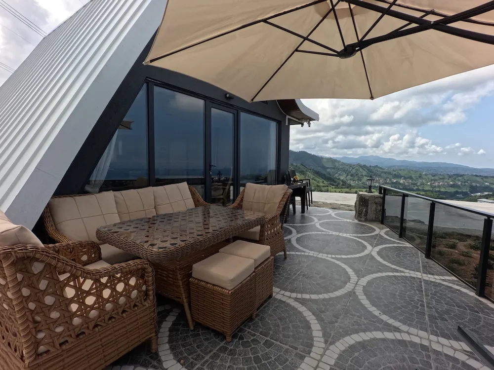 Deluxe Dört Kişilik Oda, Deniz Manzaralı