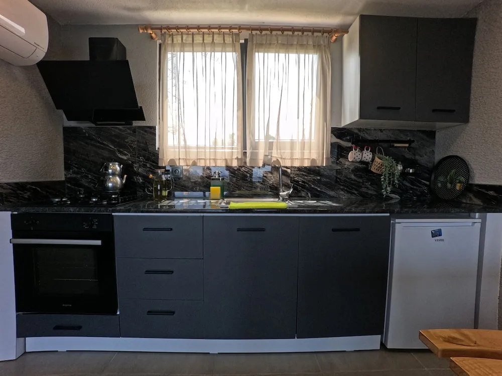 Deluxe Dört Kişilik Oda, Deniz Manzaralı