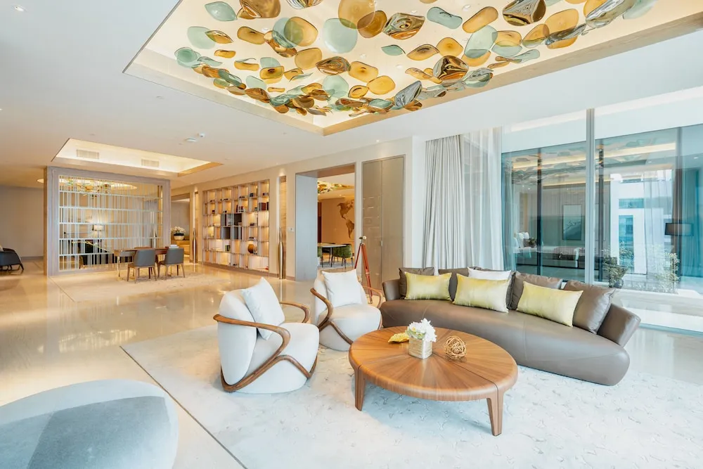 Incredible Suite with XL Pool