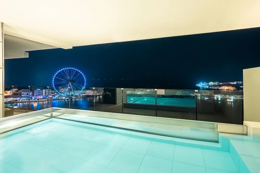 Three Bedroom Residence with XL Pool