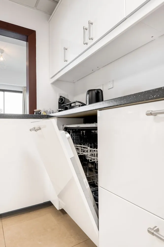 Exclusive Apart Daire, 3 Yatak Odası, Deniz Manzaralı, Denize Sıfır