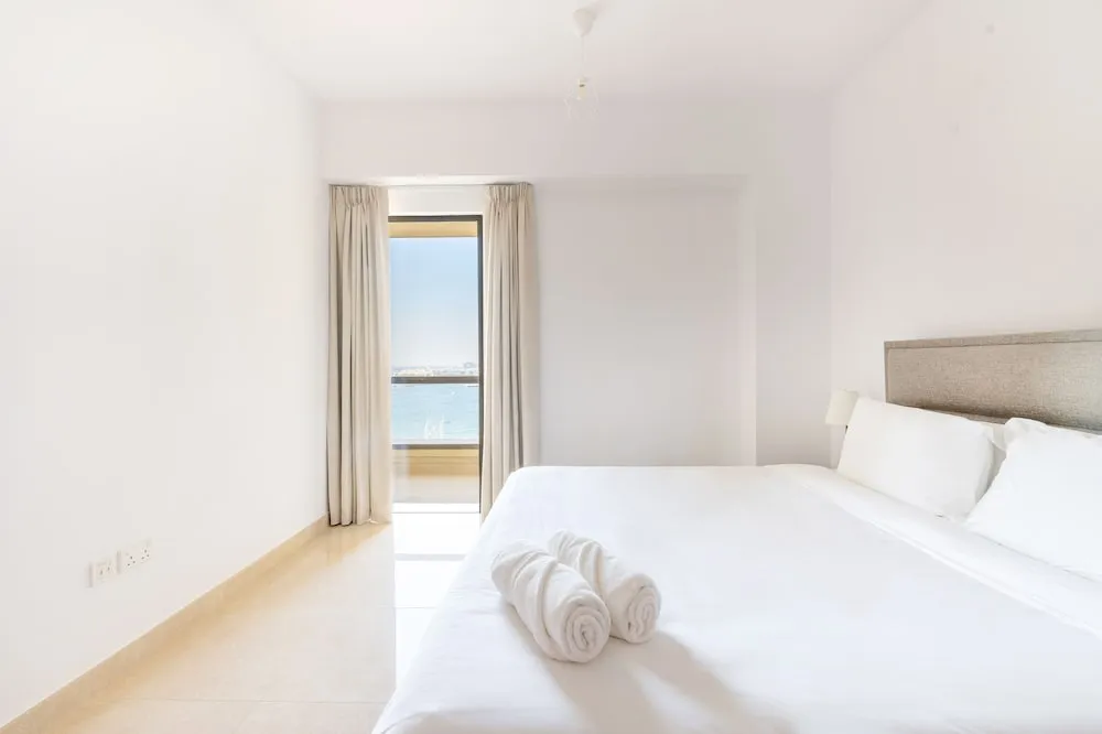Exclusive Apart Daire, 3 Yatak Odası, Deniz Manzaralı, Denize Sıfır