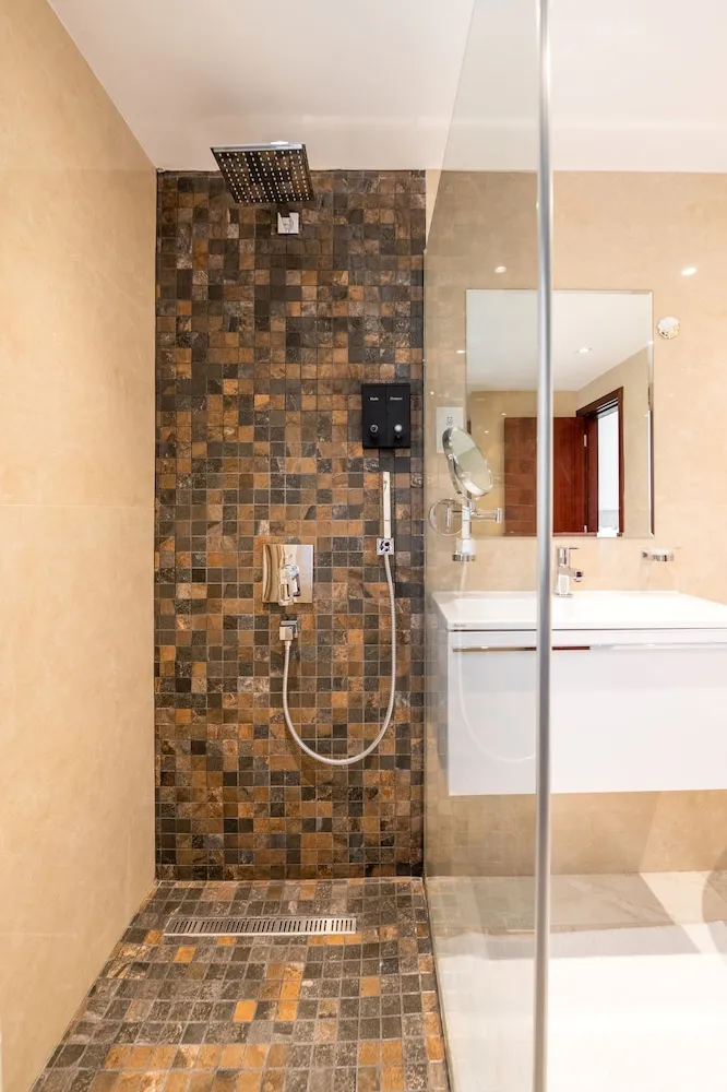 Exclusive Apart Daire, 3 Yatak Odası, Deniz Manzaralı, Denize Sıfır