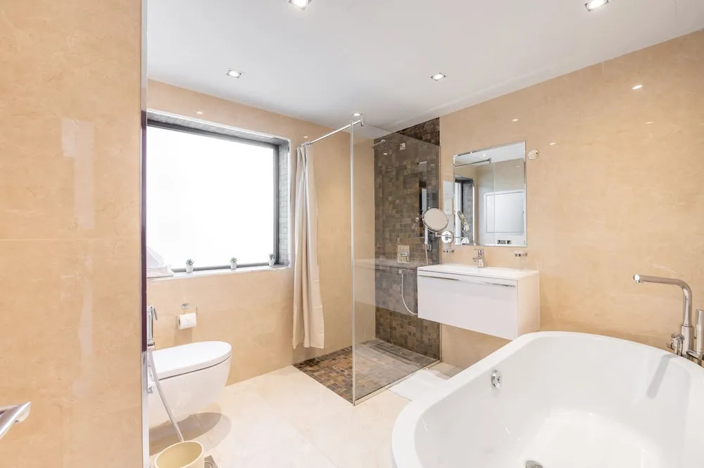 Exclusive Apart Daire, 3 Yatak Odası, Deniz Manzaralı, Denize Sıfır