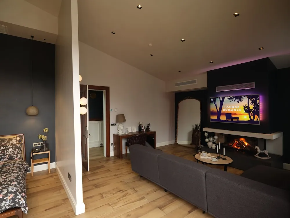 Luxury Tek Büyük veya İki Ayrı Yataklı Oda, Balkon, Vadi Manzaralı