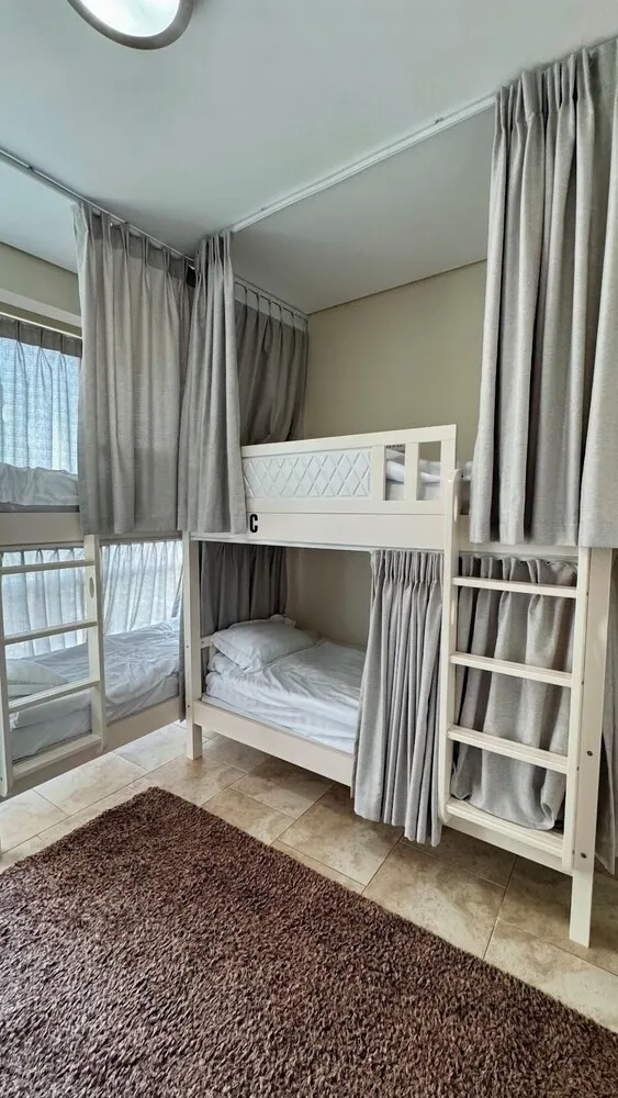 Standard Ortak Ranzalı Oda, Sadece kadınlar için, Deniz Manzaralı