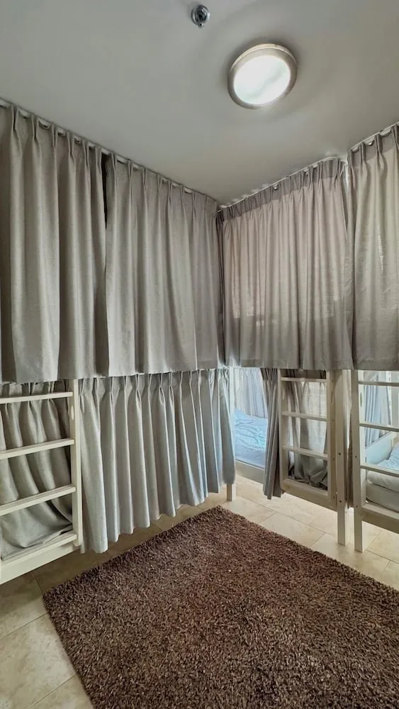 Standard Ortak Ranzalı Oda, Sadece kadınlar için, Deniz Manzaralı