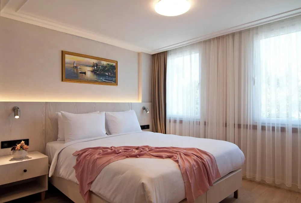 Superior Tek Büyük Yataklı Oda, Şehir Manzaralı