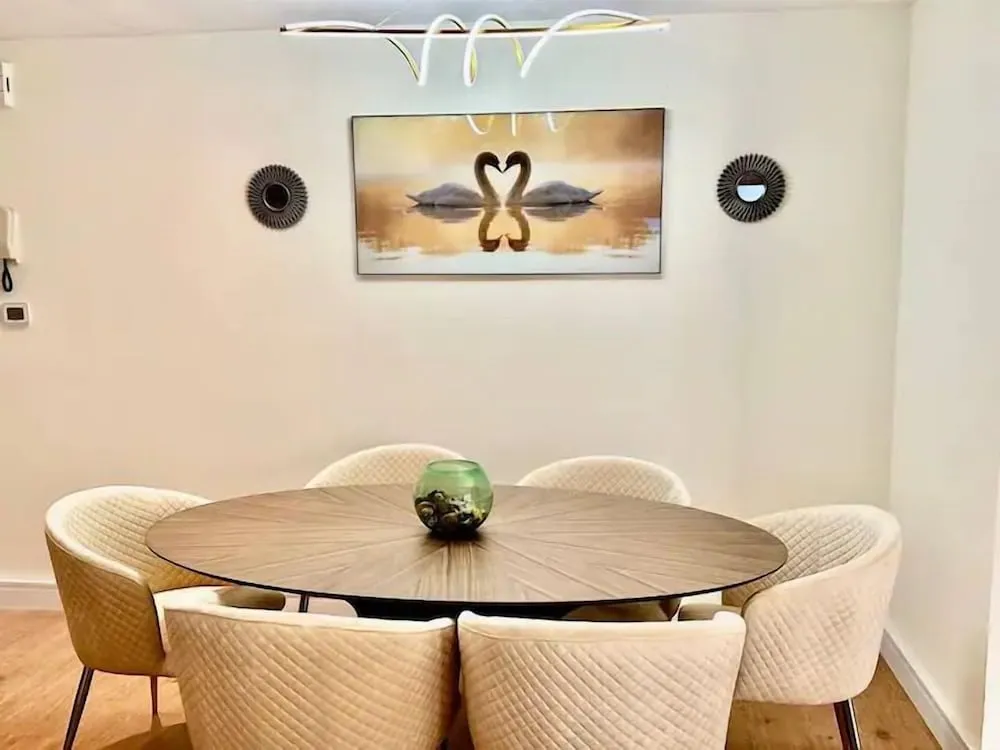 Odada yemek servisi